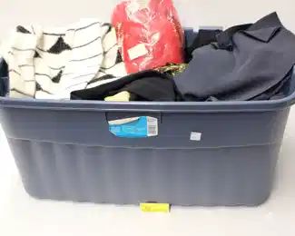 76: Tote of Lady's Clothing