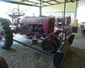 McCormick Farmall H w/Front End Loader