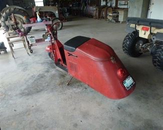 1948 Cushman Scooter view 2