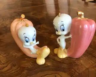 Tweety salt and pepper shakers