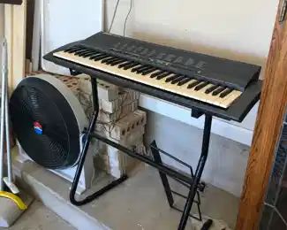 Yamaha PSR-19 keyboard
