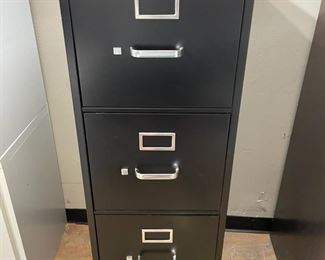 4 Drawer Metal File Cabinent 
