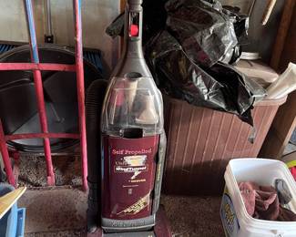 Hoover Wind Tunnel Vacuum Sweeper
