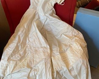 Vintage wedding dress, JUST BEAUTIFUL!