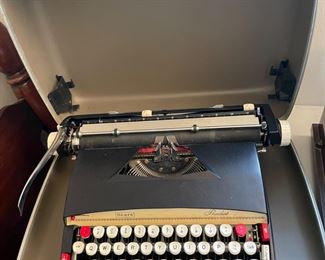 #27		Sears President 12 typewriter, manual vintage typing black ribbon case.	($ 55.00)