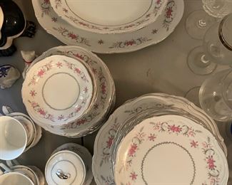 #65		Harmony House - Sonnet 3669 China Set of 8: Dinner Plates, Salad Plates, Soup and Berry Bowls, Mugs and Saucers, Sugar and 2 serving dishes. (51 pcs)	($ 65.00)																							