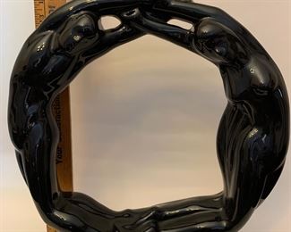 Haegar - Circle Of Love Sculpture