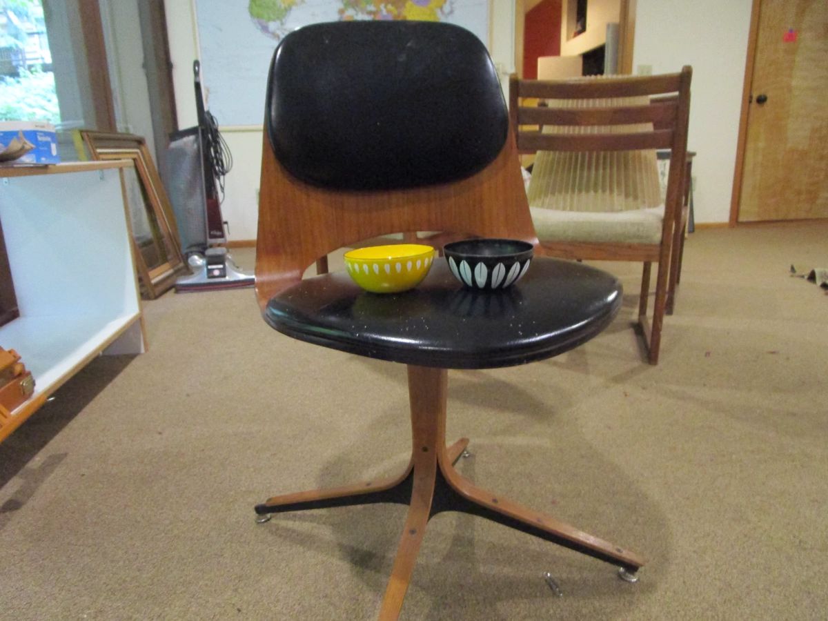 George Mulhauser for Plycraft chair & 2 Catherine Holm Lotus bowls