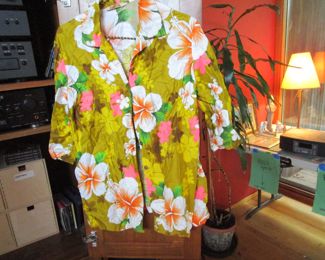 Royal Hawaiian with label shirt