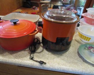 Vintage mid century crock pot