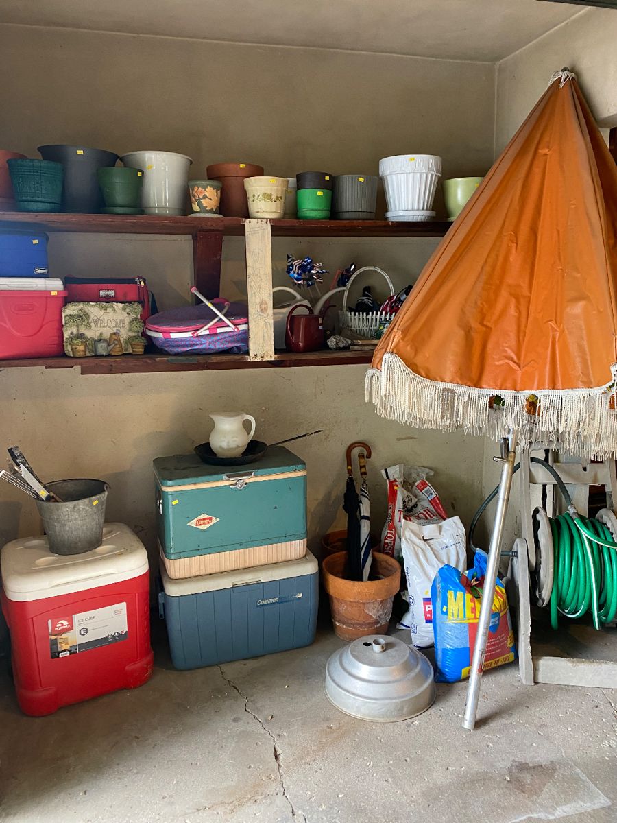 Rockford Estate Sale hosted by Jolly Estate Sales starts on 9/22/2023