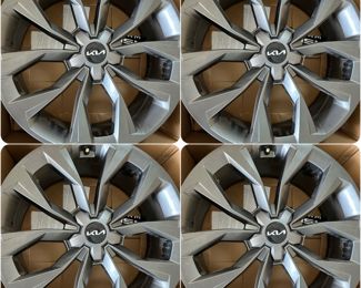 4 used but in good shape KIA wheel rims for 20in wheels/ 8.5in deep. 225/45/ 20