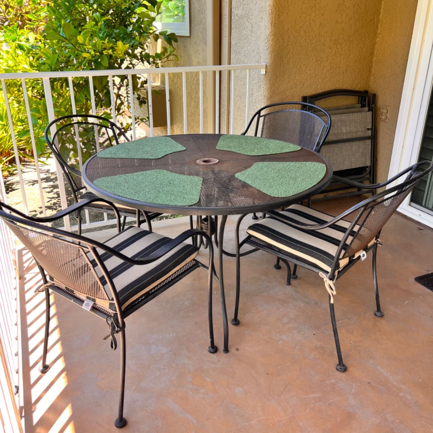 LAGUNA WOODS ESTATE SALE in Laguna Woods, CA starts on 8/5/2023