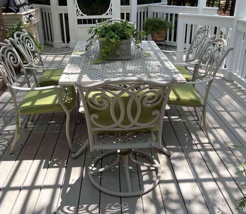 "Woodside: Burden Lake" in Aiken, SC. Closing on Tue 8/8 at 8pm. Pickup is Thu 8/10 from 1-6pm. Please click here to see more photos, descriptions, and current bids:&nbsp;https://ctbids.com/estate-sale/23360