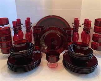 "Woodside: Burden Lake" in Aiken, SC. Closing on Tue 8/8 at 8pm. Pickup is Thu 8/10 from 1-6pm. Please click here to see more photos, descriptions, and current bids:&nbsp;https://ctbids.com/estate-sale/23360