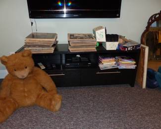 Entertainment cabinet, records