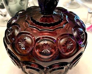L.E. Smith Moon and Stars amethyst glass compote with lid
