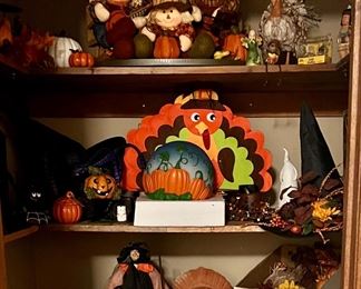 FALL:  Halloween and Thanksgiving decor