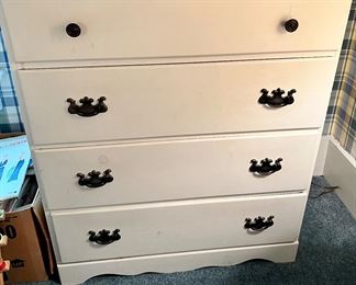 4 drawer painted dresser