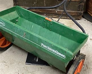Precision Green Spreader