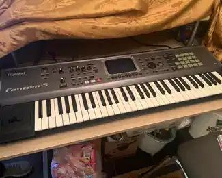 Personal multitrack Midi based recording studio w Roland Fantom-s Synthesizer and Yamaha Sound Bank