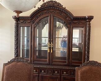  carving & condition with easy touch lightening. 