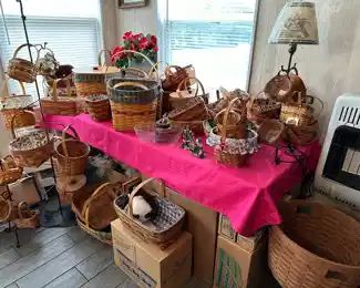 LOTS OF LONGABERGER Baskets