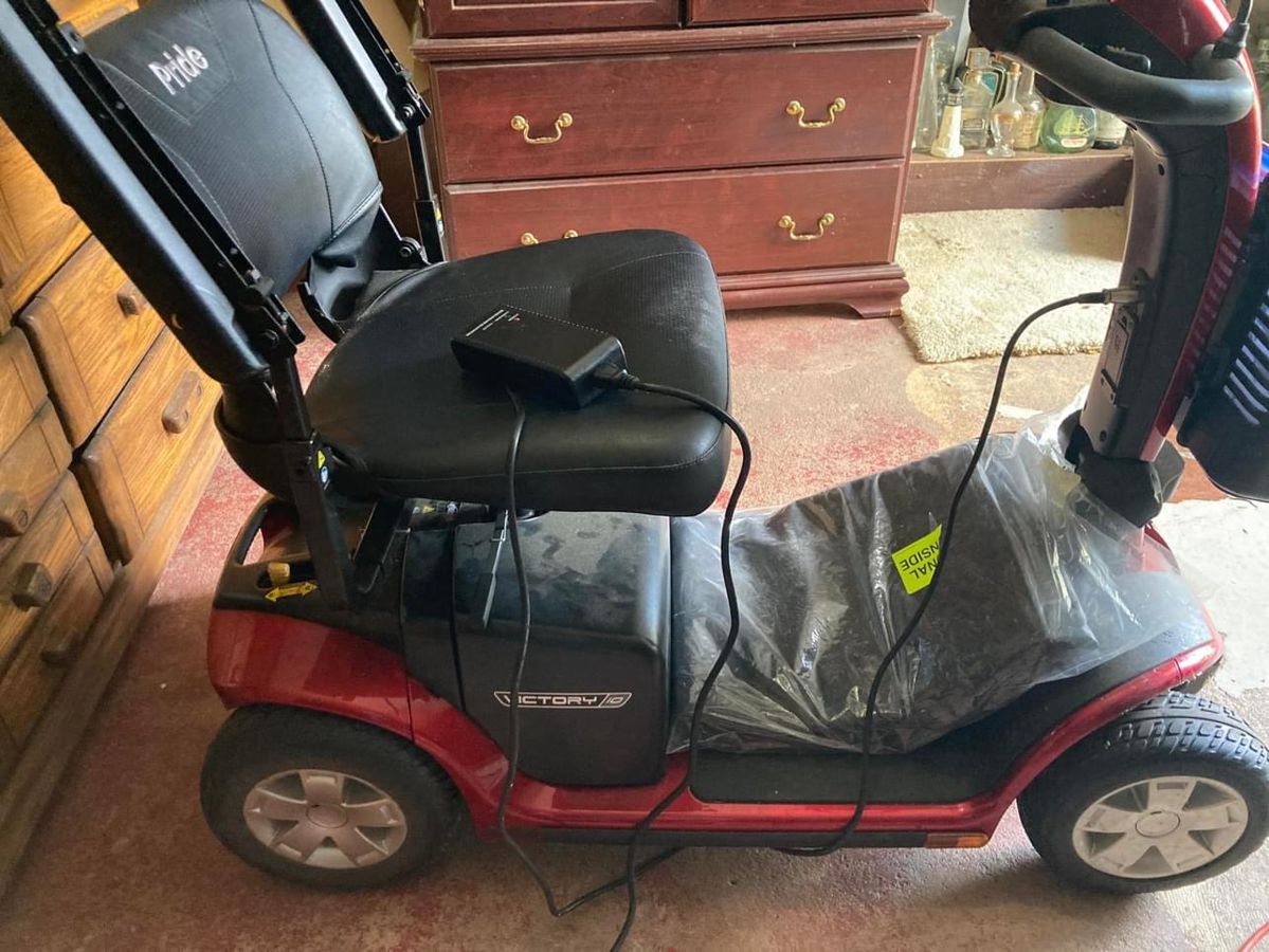 Pride scouter, excellent working condition, like new! 