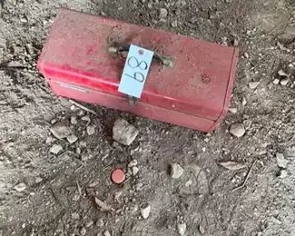  Metal toolbox, and contents