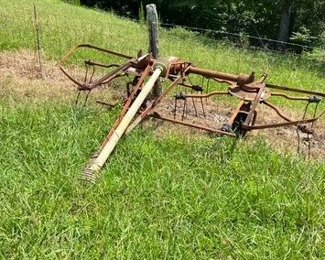 NIEMEYER 2 BASKET HAY TEDDER