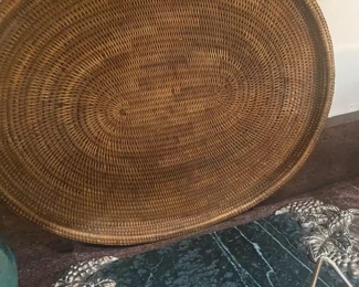 Woven tray