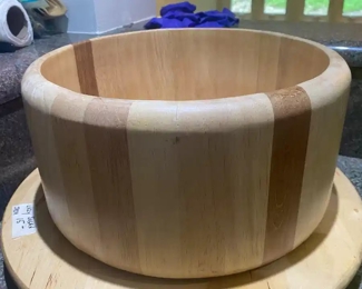 Arabia salad bowl pictured on IKEA lazy Susan. Bowl is new