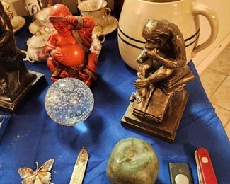 Lots of Buddha's - Cool Home Decor