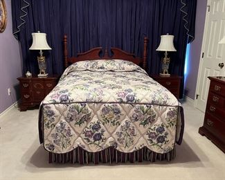 American Drew Full to Queen Two Poster bed with Pillow Top Serta Mattress Set
