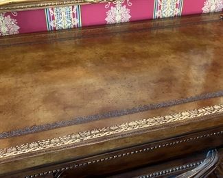 Entry Table Top details