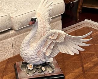 Giuseppe Armani Large Swan signed and numbered figure Florence Italy #2