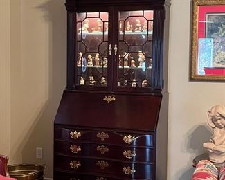 Lighted Elegant Desk Secretary