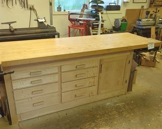 Solid Wood Workshop Bench With Bench Vise-HEAVY