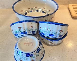 Pretty Serving Bowl Set