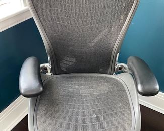  Herman Miller desk chair