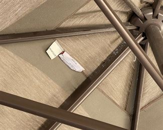  Frontgate cantilever patio umbrella 10'