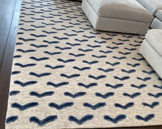 Now $665.00 - Was $950.00 Like New Serena & Lilly rug  9 x 12