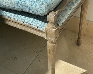 Four Hands Lucille bench                                                                     D 173⁄4" / W 663⁄4" / H 241⁄2"