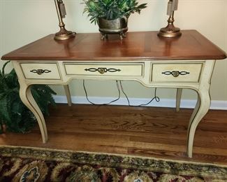 Hekman French Provincial Farmhouse Console Table/Desk, 48” w x 30” h x 24” d