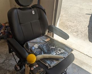 Motorized wheelchair