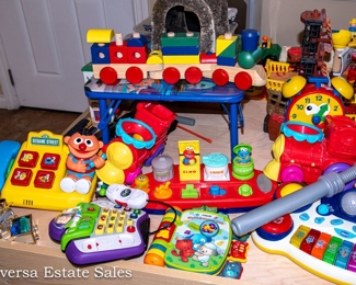 TONS OF TOYS