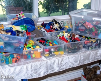 TONS OF TOYS