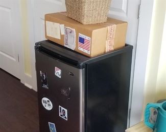 Mini fridge