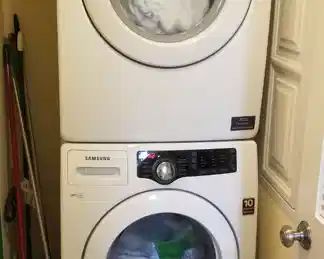 SAMSUNG washer & GAS dryer