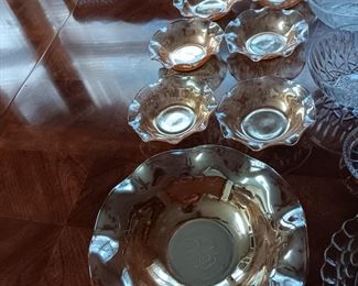 ANTIQUE GLASSWARE SET